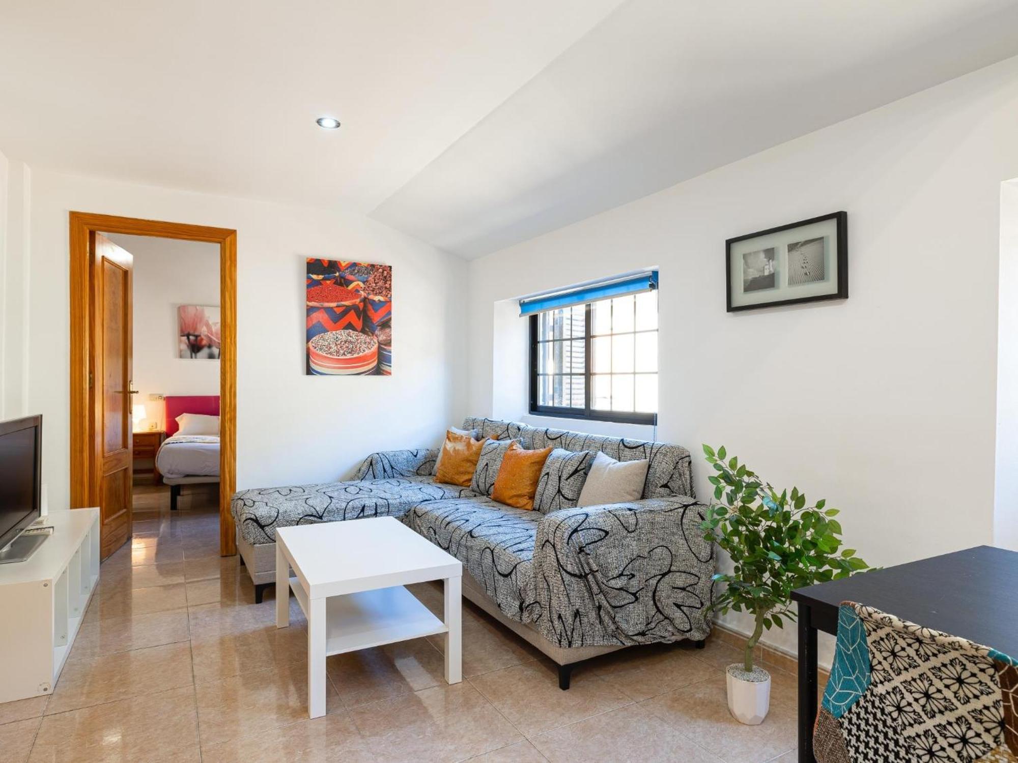 H2m Lazcano With Sunny Terrace In Old Town Màlaga