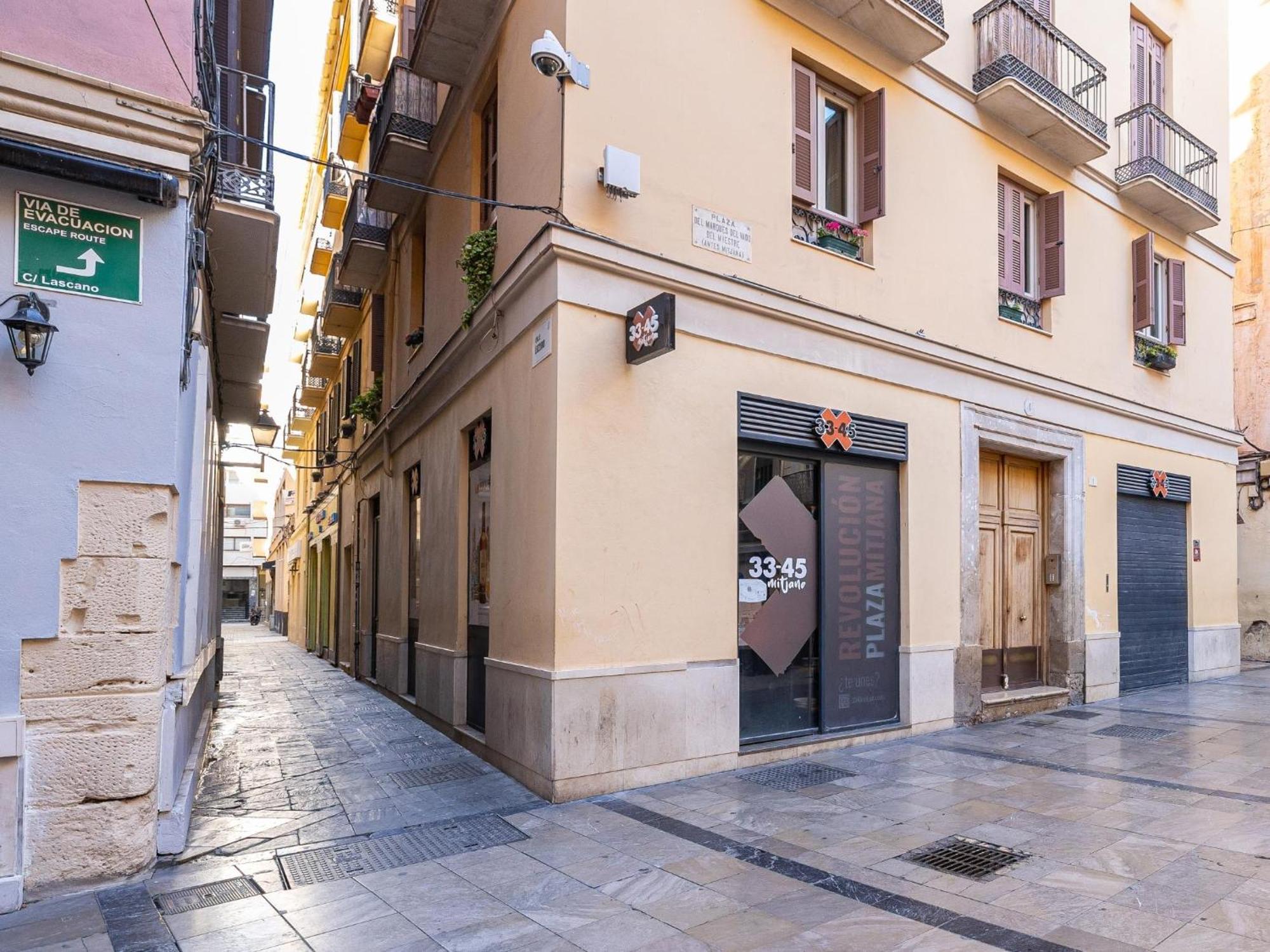 H2m Lazcano With Sunny Terrace In Old Town Appartement *